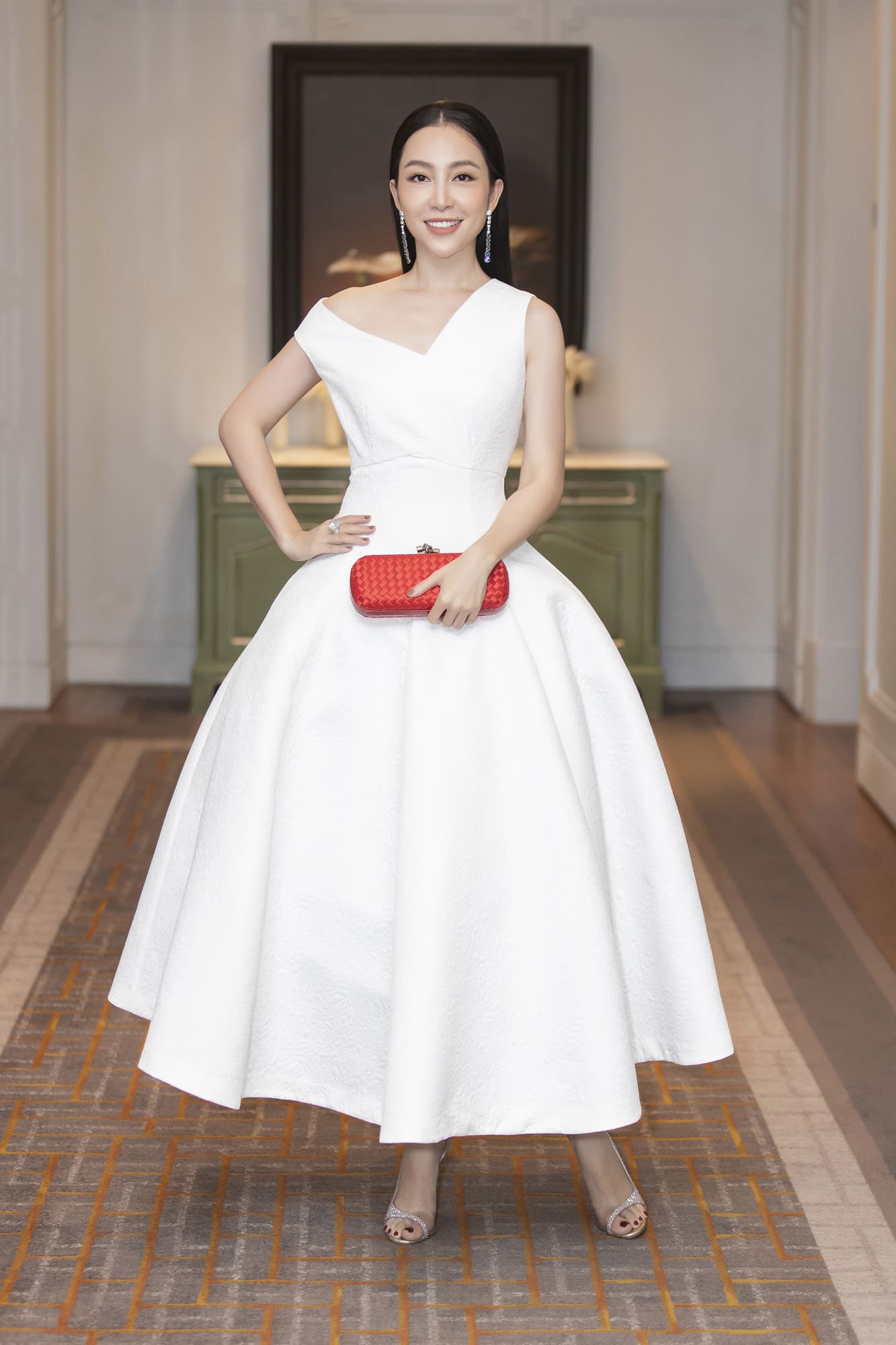 Dàn mỹ nhân Việt xúng xính váy áo lộng lẫy tại tiệc kỷ niệm 25 năm ngày cưới của Diễm My - 12