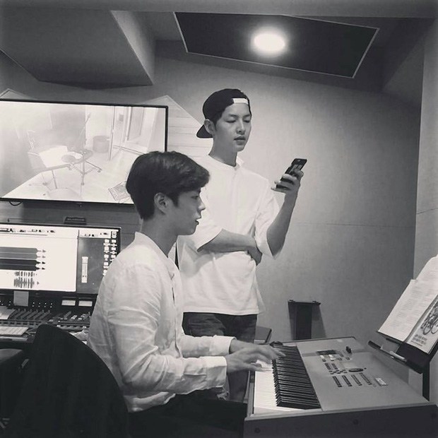 Ngôi sao 24/7: Song Joong Ki gặp Park Bo Gum dù đàn em dính tin cặp với vợ cũ - 1