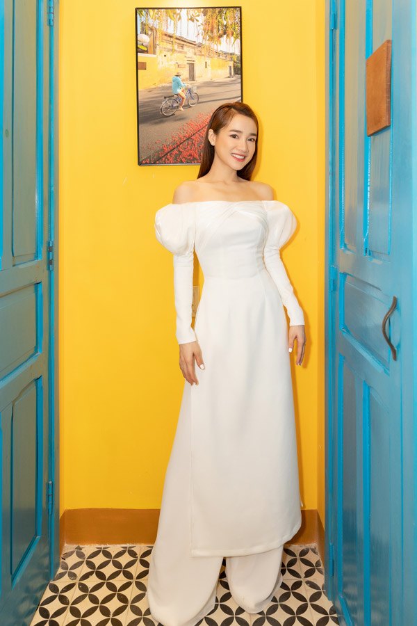 Nhã Phương thăng hạng nhan sắc lẫn phong cách thời trang sau khi về chung một nhà với Trường Giang - 22