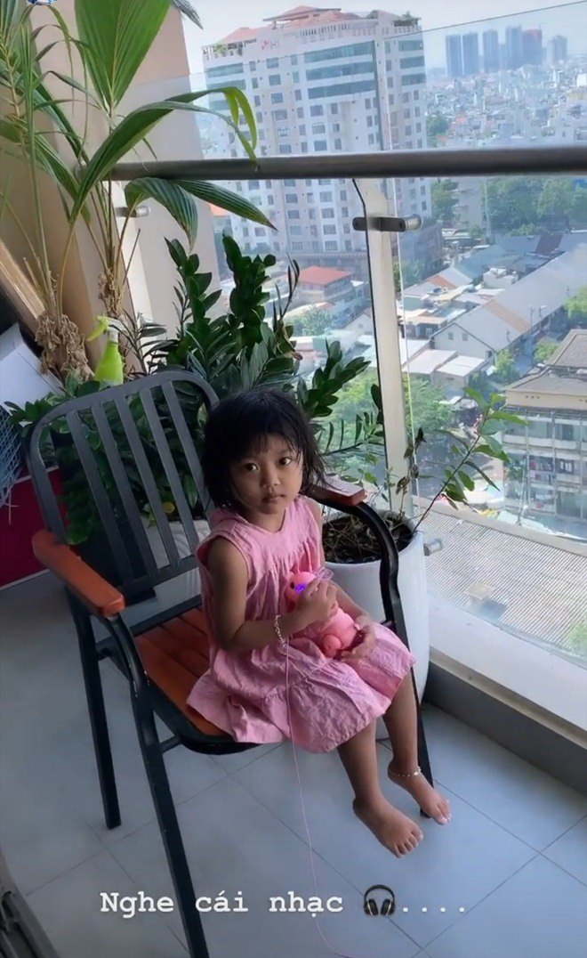 Sao Việt 24h: Chân dung cô bé được Hoa hậu Hamp;#39;Hen Niê coi như con ruột - 8