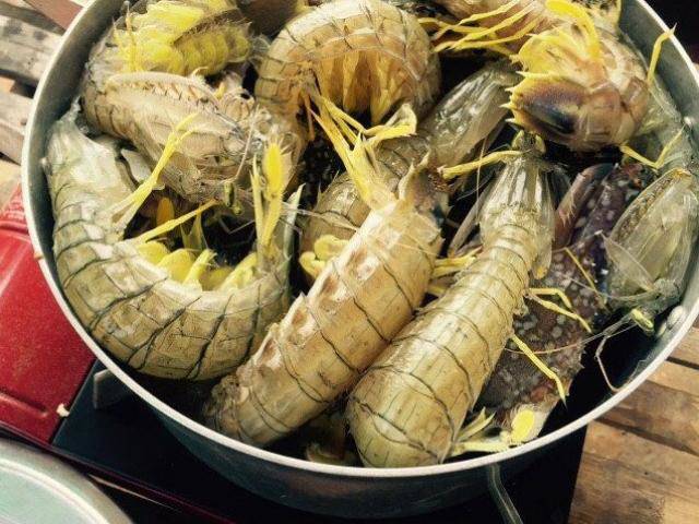 Bún cua thối, vừa ăn vừa bịt mũi thế mà là đặc sản, ăn riết rồi nghiền - 4
