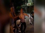 Clip Eva - Người đàn ông say rượu đi taxi không trả tiền còn đuổi đánh tài xế