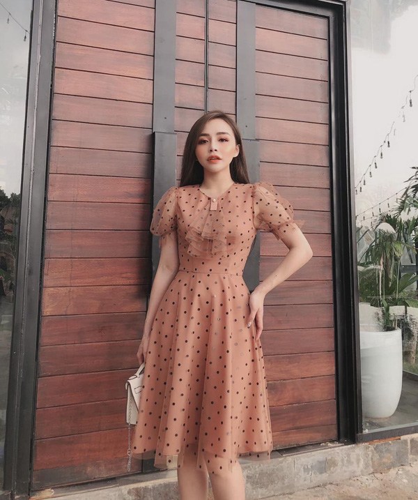 Top 9+ mẫu váy xòe liền thân đẹp, thời trang cao cấp 2024