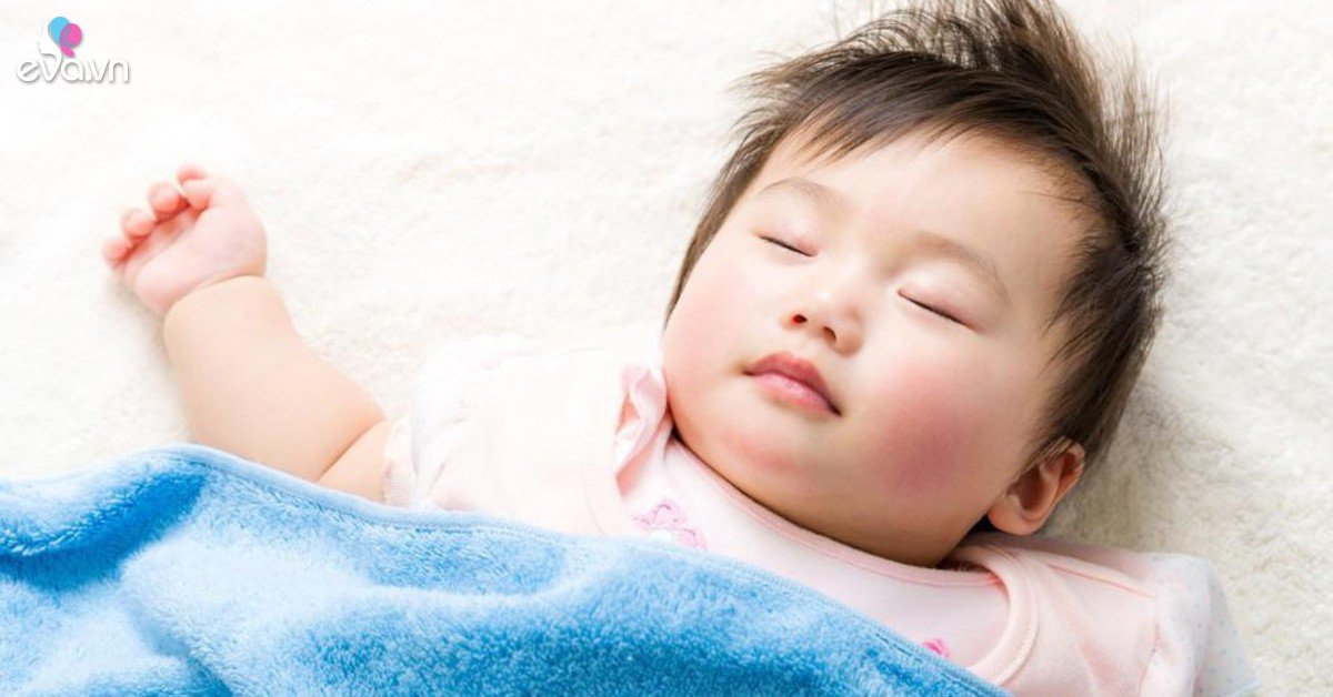 Những biểu hiện khi ngủ chứng tỏ bé thông minh hơn người