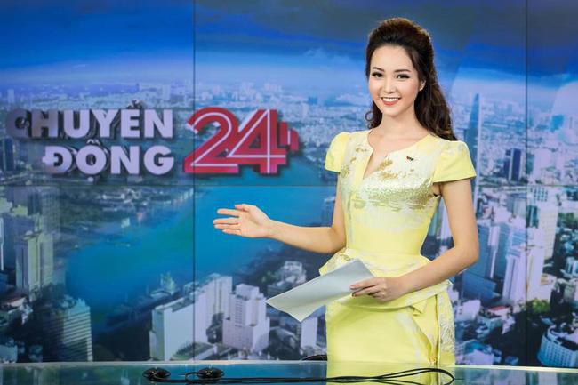 Ăn mặc chỉn chu lên sóng, đâu biết dàn BTV của VTV lại chỉ mang chân đất, dép lê - 2