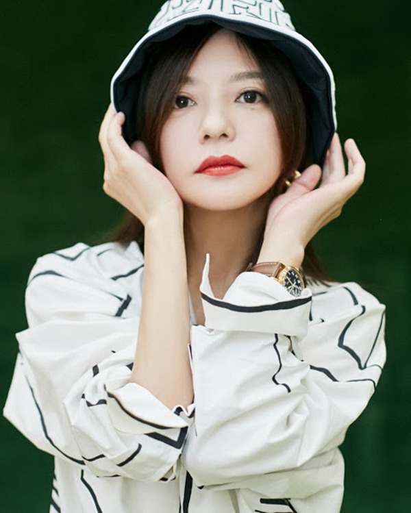 Giữa thông tin ly hôn chồng, Triệu Vy lại nhận được amp;#34;món hờiamp;#34; lớn chưa từng có - 1