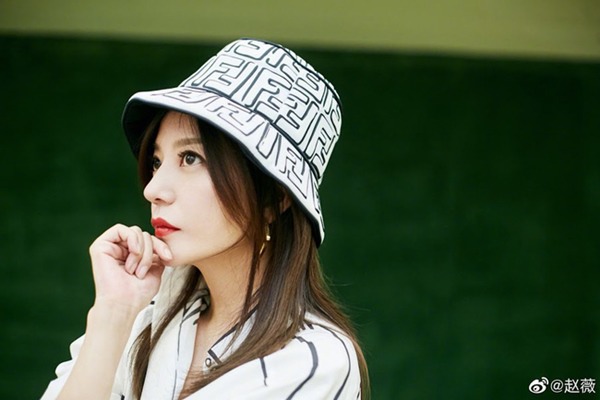 Giữa thông tin ly hôn chồng, Triệu Vy lại nhận được amp;#34;món hờiamp;#34; lớn chưa từng có - 3