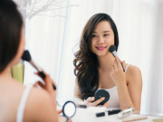 Bà bầu - 4 hóa mỹ phẩm gây hại thai nhi, mẹ thích trang điểm cũng cần tránh xa!