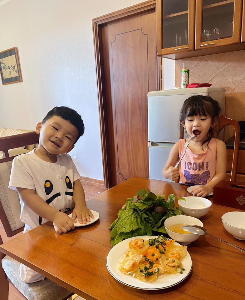 Sao Việt 24h: Loạt ảnh ngọt ngào chứng minh hạnh phúc của Lam Trường và vợ kém 17 tuổi - 13