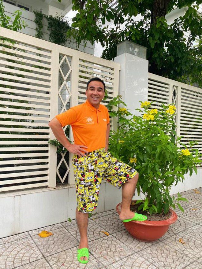 Sao Việt 24h: Loạt ảnh ngọt ngào chứng minh hạnh phúc của Lam Trường và vợ kém 17 tuổi - 14