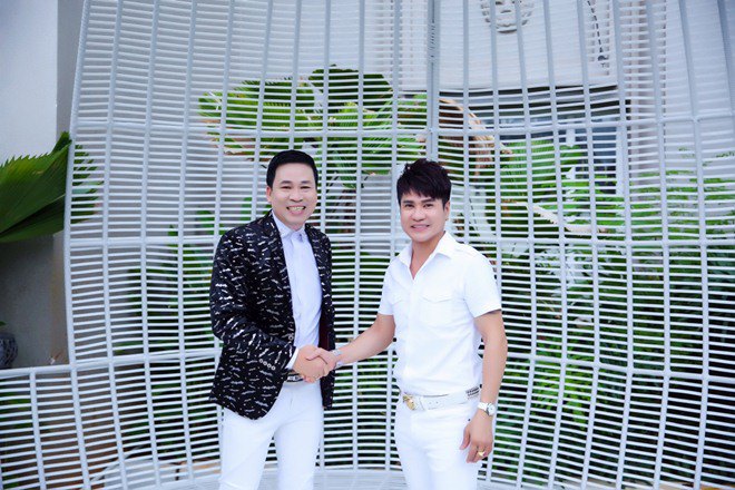 Học trò 48 tuổi của Ngọc Sơn bất ngờ khoe quý tử 2 tháng tuổi - 1