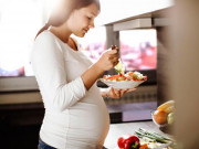 Bà bầu - Bà bầu kiêng ăn gì: Hoa quả, thực phẩm và đồ uống mẹ bầu không nên ăn