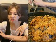 Bếp Eva - Hari Won gác chân ngồi ăn trong quán Hàn Quốc, còn khen món ăn mình tự nghĩ ra