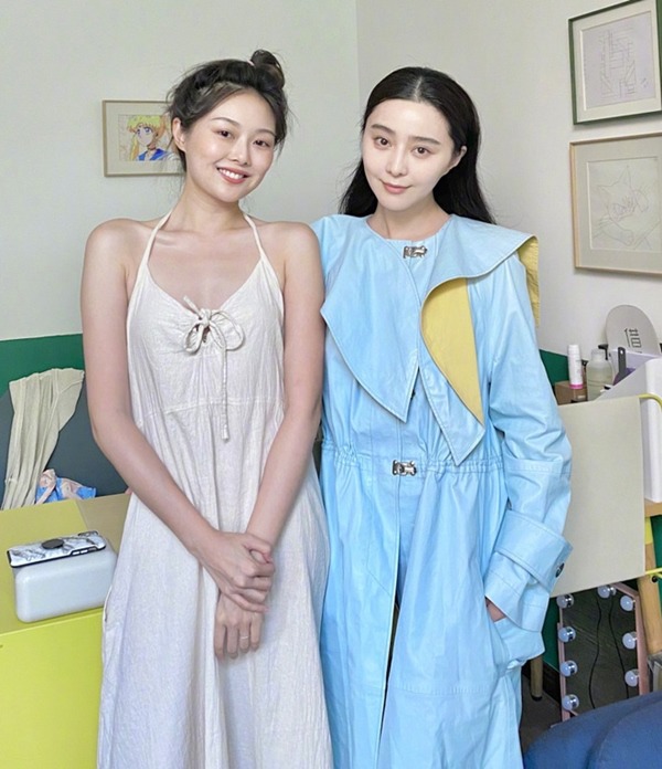 Từng là nữ hoàng giải trí, Phạm Băng Băng giờ còn thua kém khi đứng cạnh hot girl - 2