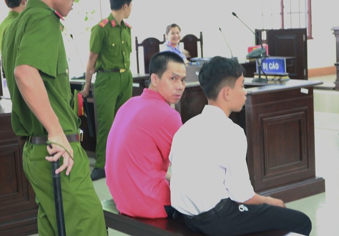 Bi kịch đau lòng con trai làm nhân chứng trong phiên tòa cha giết mẹ ngày mồng Một Tết - 4