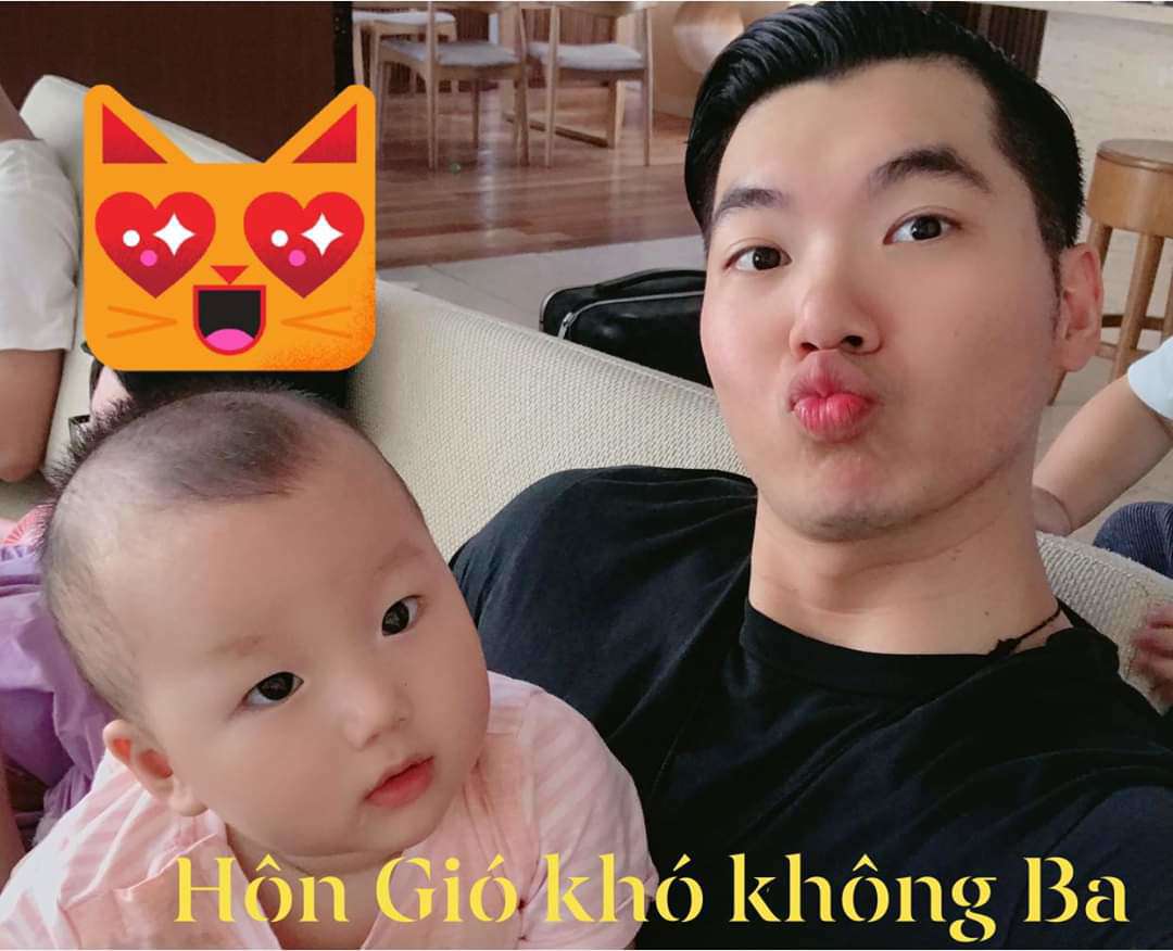 Sao Việt 24h: Trương Nam Thành ngọt ngào bên vợ đại gia, cặp song sinh amp;#34;cưng muốn xỉuamp;#34; - 4