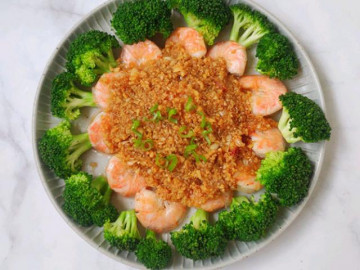 Đừng chỉ luộc mỗi súp lơ, nấu kèm với nguyên liệu này đậm đà lại sang hơn hẳn