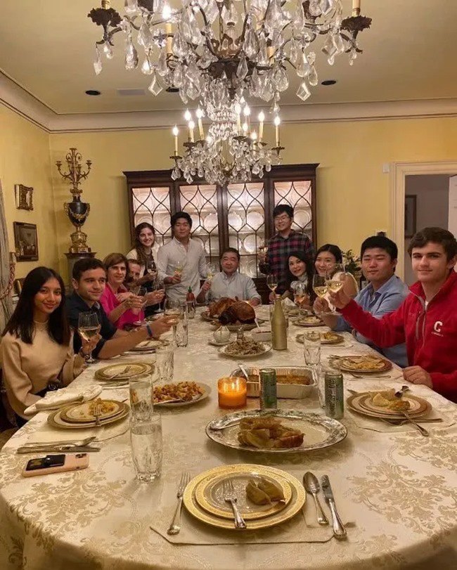 Thành biểu tượng amp;#34;phim nóngamp;#34; vì chiếc túi, nàng hậu Hồng Kông sống như mơ nhờ mối tình 6 tháng - 10