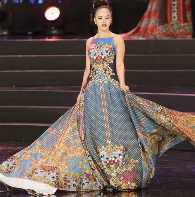 Cô chính là đại diện Việt Nam tranh tài tại Miss Charm International 2020 và nhận được nhiều lời khen trên các chuyên trang sắc đẹp.
