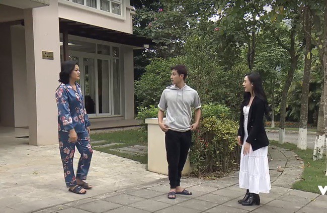 Góc hài hước Đừng Bắt Em Phải Quên: Nhà Duy - Ngọc chỉ cách nhau vài bước chân - 6