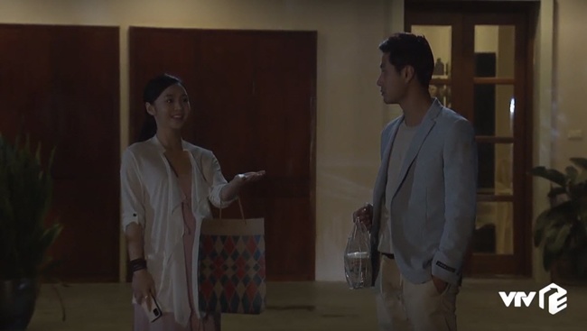 Góc hài hước Đừng Bắt Em Phải Quên: Nhà Duy - Ngọc chỉ cách nhau vài bước chân - 4
