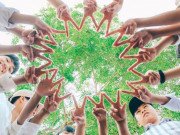 Tin tức - Bộ ảnh kỷ yếu mộc mạc bất ngờ "hot" vì có thợ chụp đặc biệt