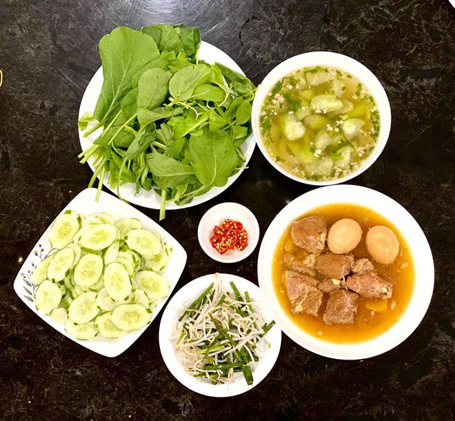 ong xa trong rau xum xue, trinh kim chi thich thu "ra tay" lam banh xeo dai ca gia dinh - 6