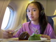 Tin tức - Youtuber 15 tuổi khoe mặt mộc, sở hữu vlog ít "làm màu" nhưng có thu nhập tiền tỷ