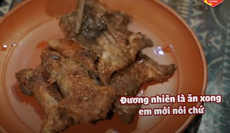 quang vinh an "ngon da doi" o mien tay nhung hot hoang truoc mot mon dac san - 13