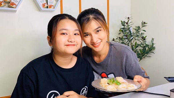 3 sao Việt mang bầu tuổi đôi mươi, riêng amp;#34;Thần tượng tuổi thơamp;#34; sau sinh phá tướng khó nhận ra - 2