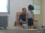 Tin tức - Gà trống nuôi con sau khi ly hôn, 5 năm sau chồng phát đau đớn khi xét nghiệm ADN