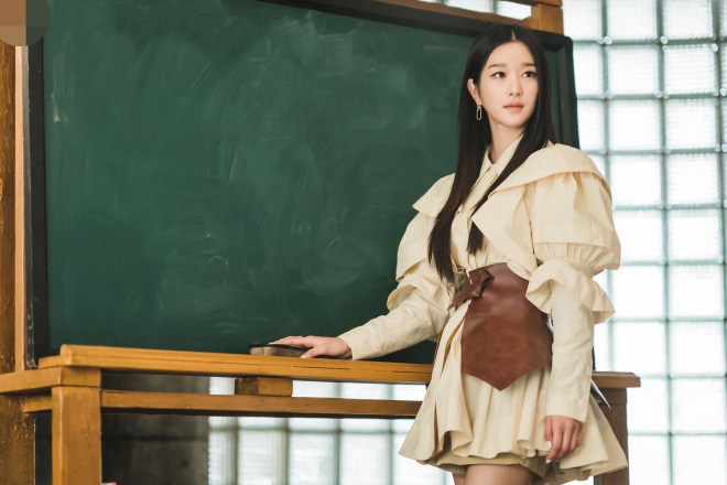 Giải mã sự cuốn hút của Điên Thì Có Sao: Kim Soo Hyun bị người tình màn ảnh amp;#34;át víaamp;#34; - 8