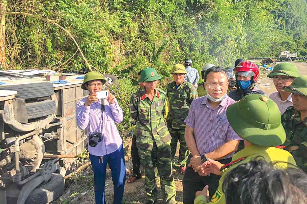 Tai nạn 15 người chết ở Quảng Bình: Niềm vui ngày họp lớp bỗng hóa đại tang