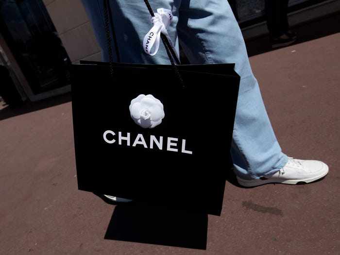 kiem bao nhieu khong quan trong bang giu duoc bao nhieu tien: 7 thoi quen chi tieu can tu bo - 6