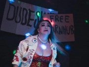 Tin tức - Nữ đại gia tuyển chồng trẻ để đáp ứng nhu cầu "ân ái" 28 lần/ngày giờ ra sao?