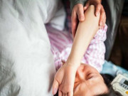 Bà bầu - Không phải chồng hay mẹ ruột vào phòng sinh cùng, bà bầu thông minh nên chọn người thứ 3 này!