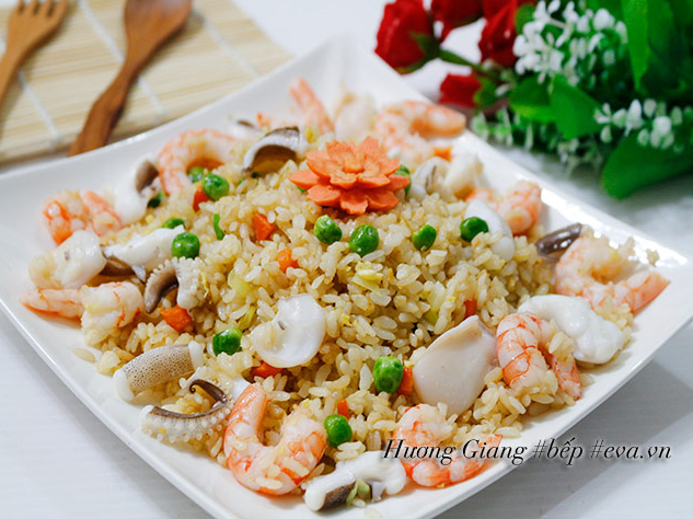 Cơm chiên hải sản ngon, cách làm đơn giản tại nhà ngon như ngoài quán - 4