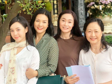 Chị em ruột Đừng Bắt Em Phải Quên: Người đám cưới tắc nghẽn phố, kẻ U50 vẫn trẻ mãi