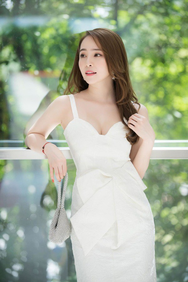 bat mi thoi gian tap luyen moi ngay, bao sao quynh nga lai co body boc lua den the - 1
