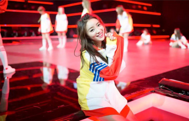 amp;#34;Tiểu tamamp;#34; thủ đoạn Cbiz mới nổi, thích giả vờ yếu đuối khiến cư dân mạng amp;#34;nổi điênamp;#34; là ai? - 5