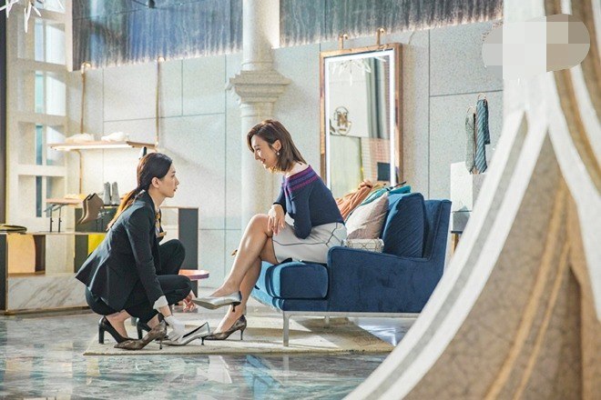 Chuyện lạ đời: Mỹ nhân TVB bị amp;#34;ném đáamp;#34; vì lên ngôi chính thất và đi dạy dỗ amp;#34;tiểu tamamp;#34; - 2