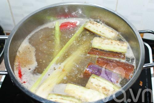 Cách nấu bún mắm ngon tại nhà chuẩn vị miền Tây cho bữa sáng nóng hổi - 6