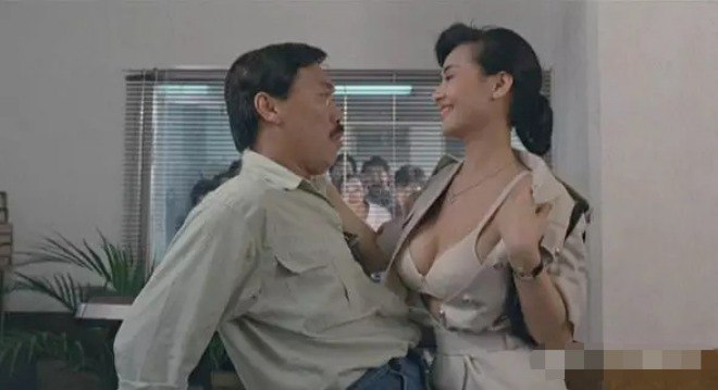 Từng mua bảo hiểm ngực 6 tỷ, siêu vòng 1 Hồng Kông nhường tài sản cho con riêng người tình - 6