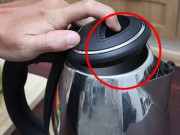 Nhà đẹp - Dấu hiệu cảnh báo ấm siêu tốc sắp nổ tung, phải thay ngay kẻo cả nhà gặp họa