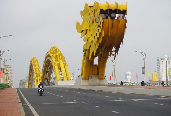 Thông báo khẩn liên quan đến bệnh nhân 816 đi dạo phố cổ Hà Nội, rong chơi ở Hải Phòng - 1