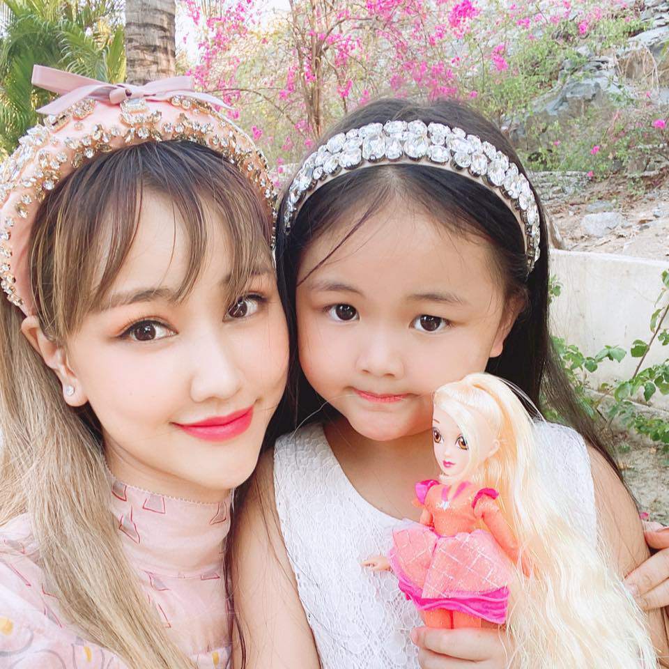 Maya treo giải 10 triệu tìm kẻ bôi nhọ, dùng ảnh cô và con gái minh họa chuyện tục tĩu - 5