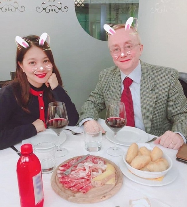 amp;#34;Người Đàn Bà Yếu Đuốiamp;#34; Kim Ngân: Chồng Italy say đắm vì 3 điều, cuộc sống không làm dâu - 11