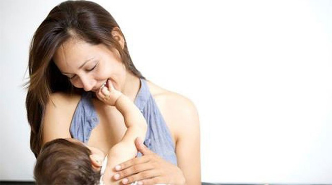 Không chỉ tốt cho con, nuôi con bằng sữa mẹ đem lại nhiều lợi ích tuyệt vời cho mẹ