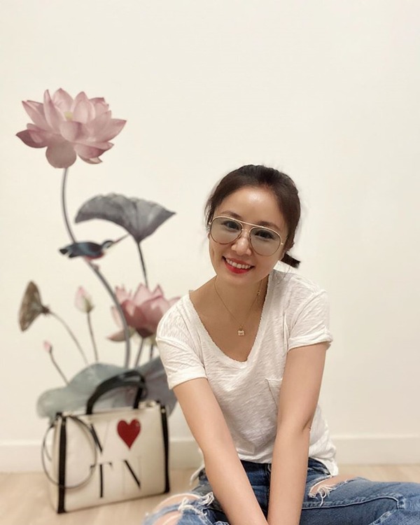 Nhân 4 năm ngày cưới, Lâm Tâm Như bẽn lẽn bên chồng, khán giả chỉ chăm chăm nhìn xuống bụng - 5