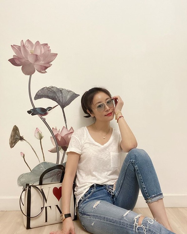 Nhân 4 năm ngày cưới, Lâm Tâm Như bẽn lẽn bên chồng, khán giả chỉ chăm chăm nhìn xuống bụng - 6